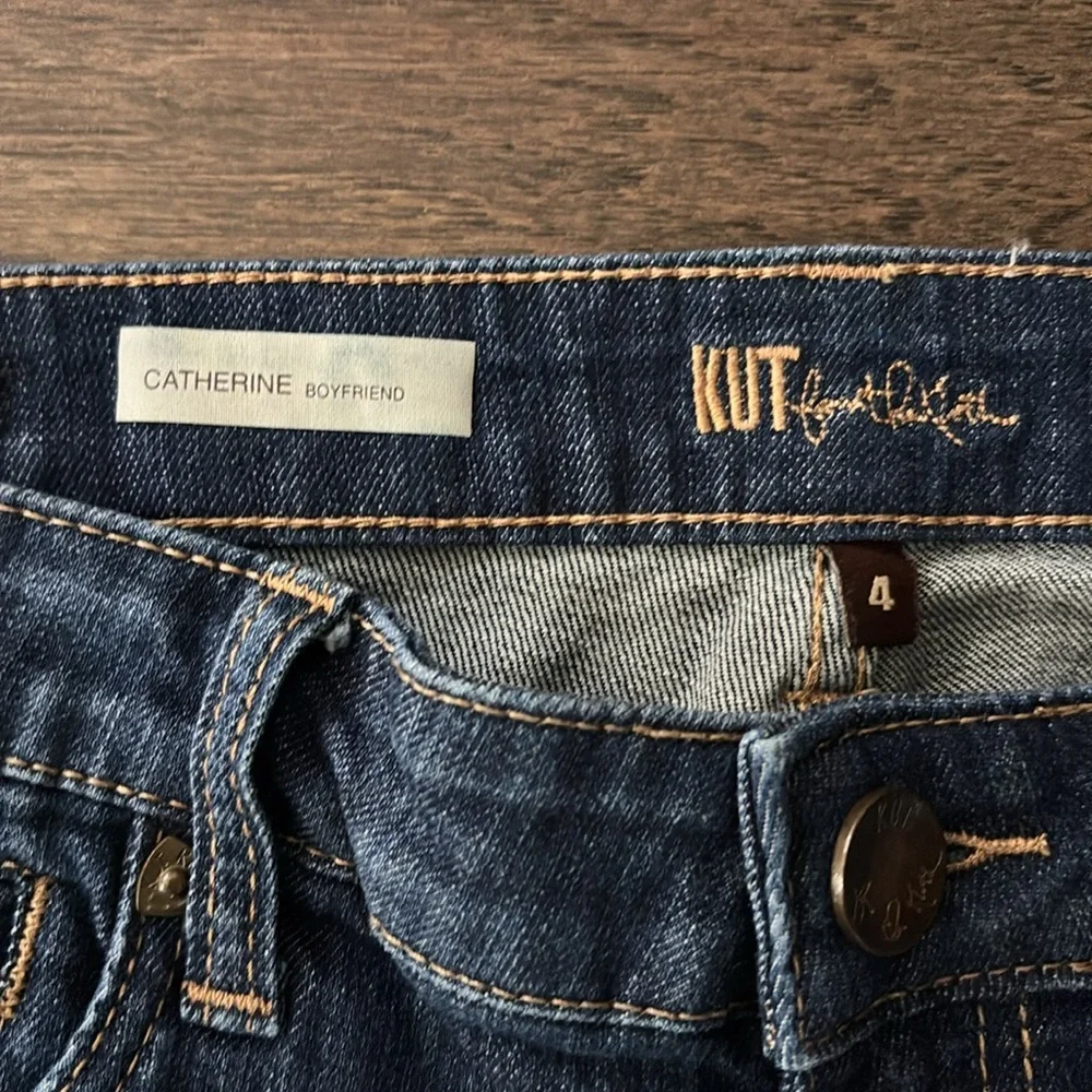 Excellent Kut from the Kloth Catherine Boyfriend Women’s Jeans. Size 4. - Picture 2 of 4
